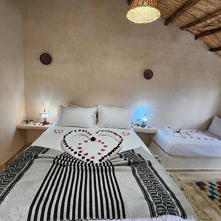 Les Jardins D Amizmiz 6 Piscines Bed & Breakfast Wawizelte Exterior foto