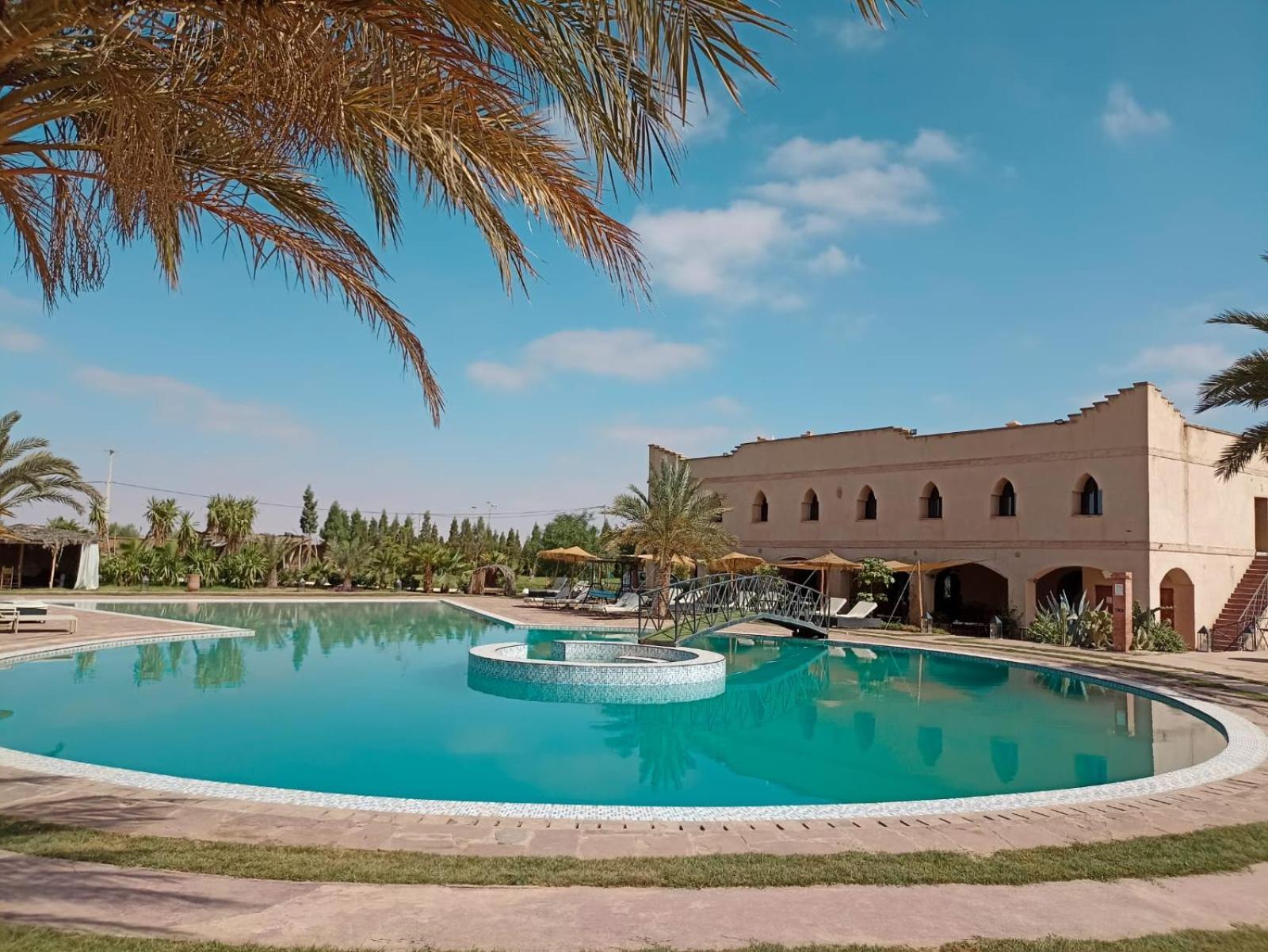 Les Jardins D Amizmiz 6 Piscines Bed & Breakfast Wawizelte Exterior foto