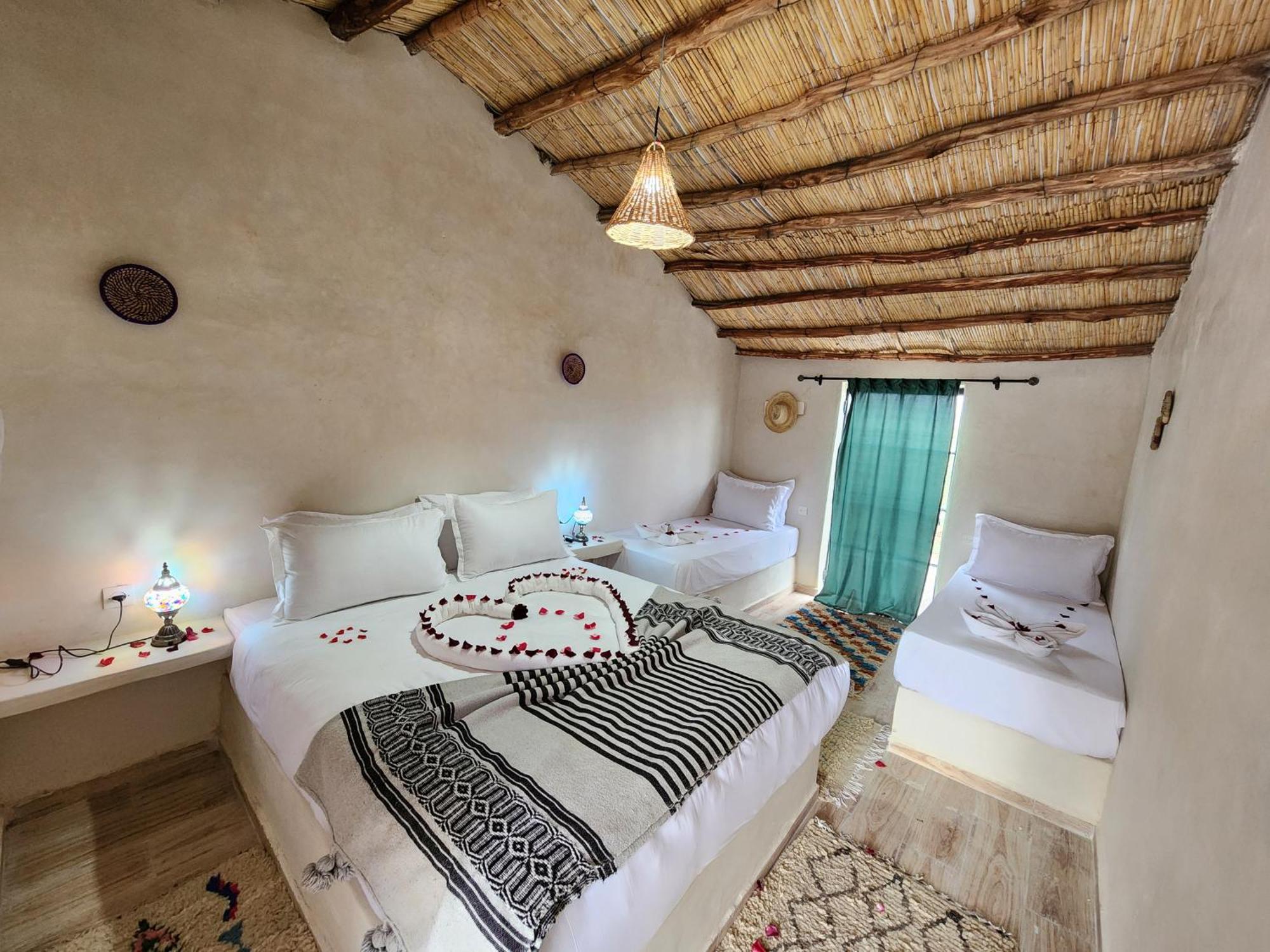 Les Jardins D Amizmiz 6 Piscines Bed & Breakfast Wawizelte Exterior foto