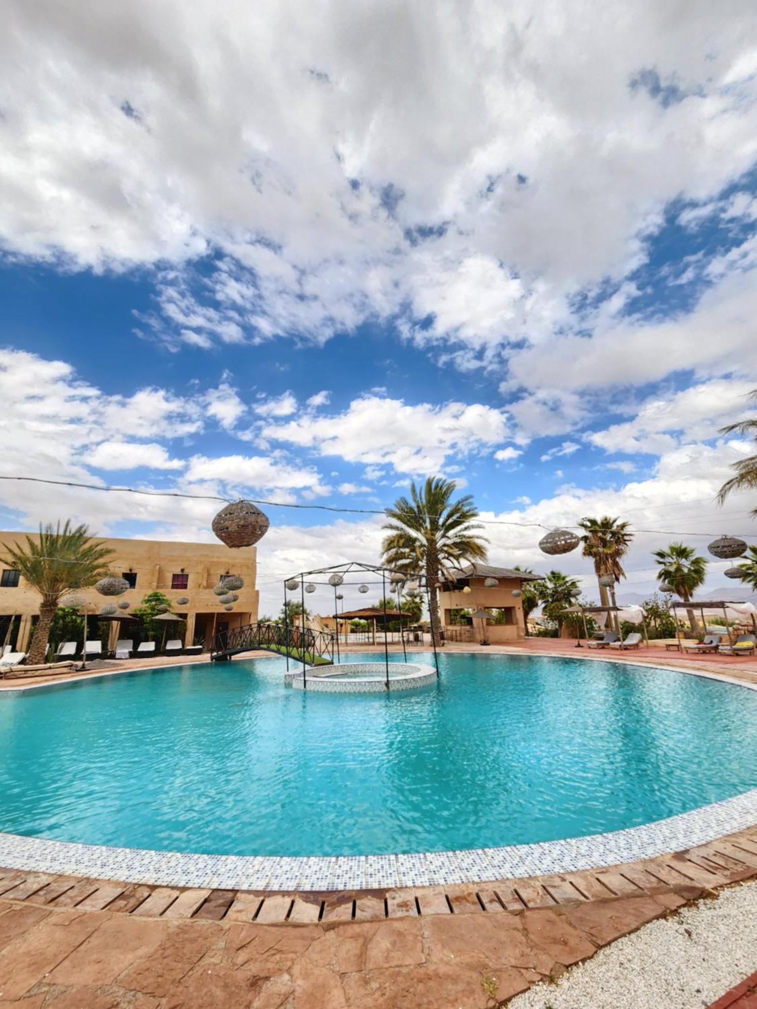 Les Jardins D Amizmiz 6 Piscines Bed & Breakfast Wawizelte Exterior foto