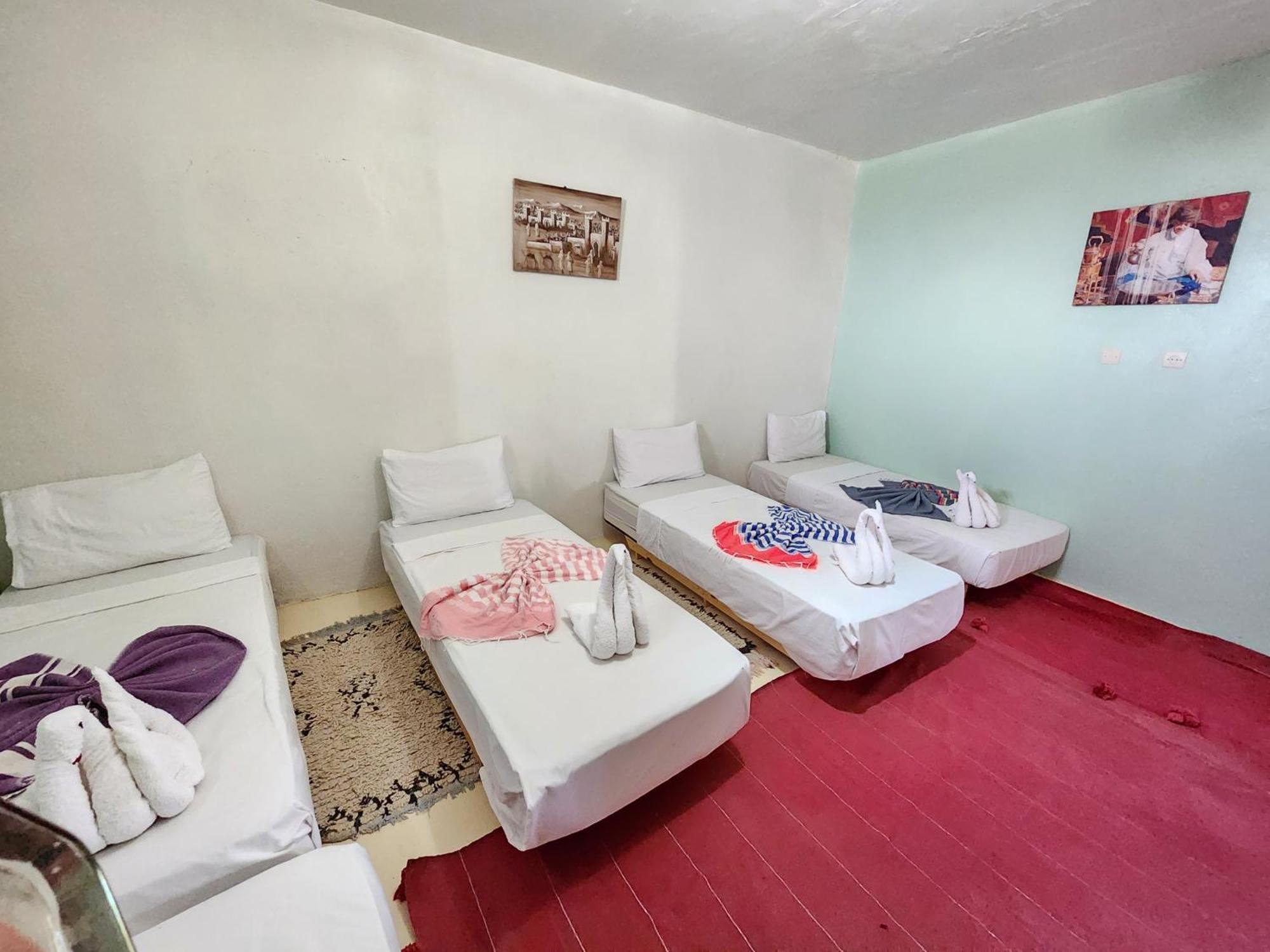 Les Jardins D Amizmiz 6 Piscines Bed & Breakfast Wawizelte Exterior foto